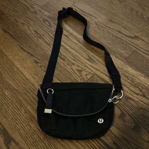 NWOT Lululemon All Night Festival Bag Micro - Black & Gold